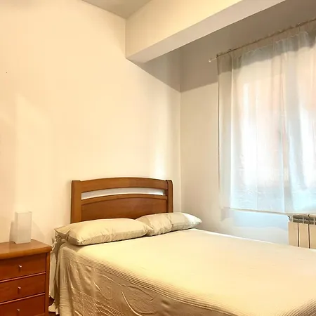 Claret - A 600 M De La Playa * 기욘